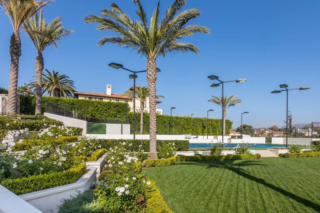 Pelican Hill Estate Pool & Landscape – Newport Coast – photo 4