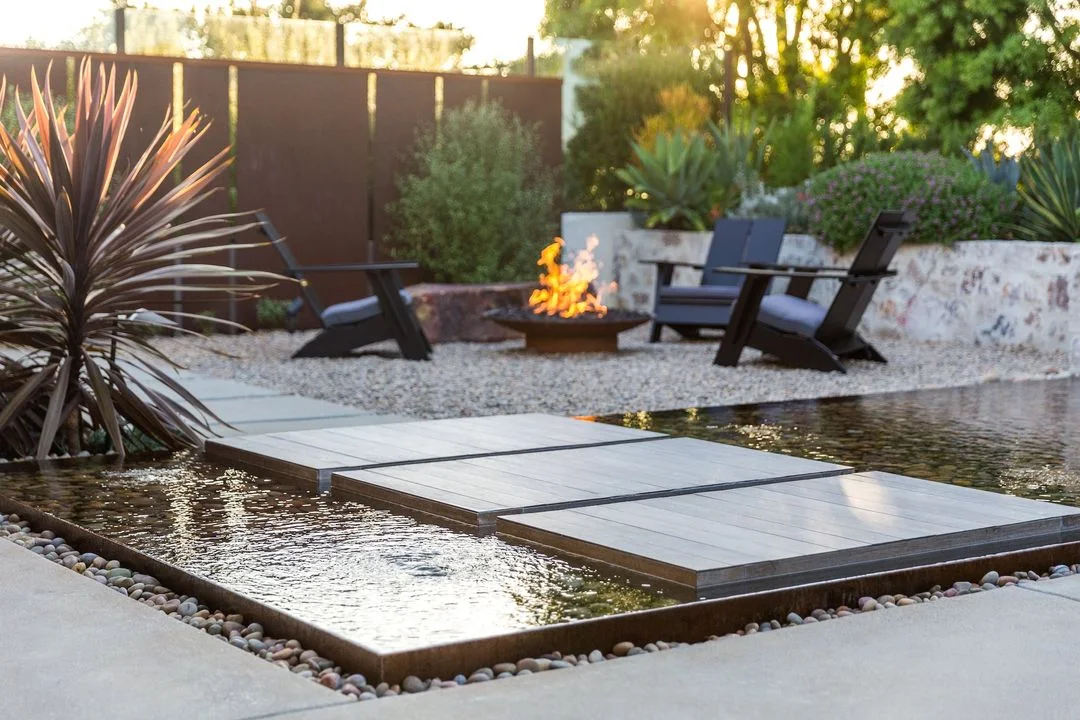 Contemporary Outdoor Living & Hardscape – Orange County – photo 12