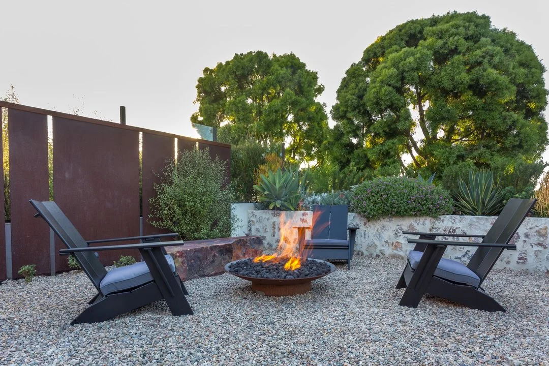 Contemporary Outdoor Living & Hardscape – Orange County – photo 11