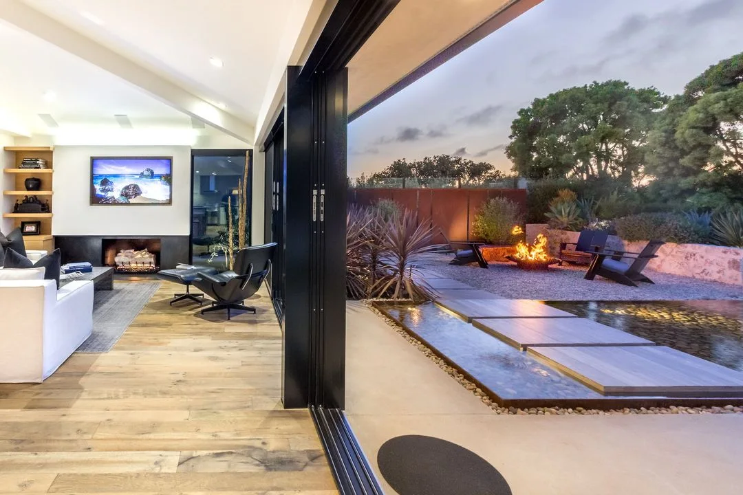 Contemporary Outdoor Living & Hardscape – Orange County – photo 17