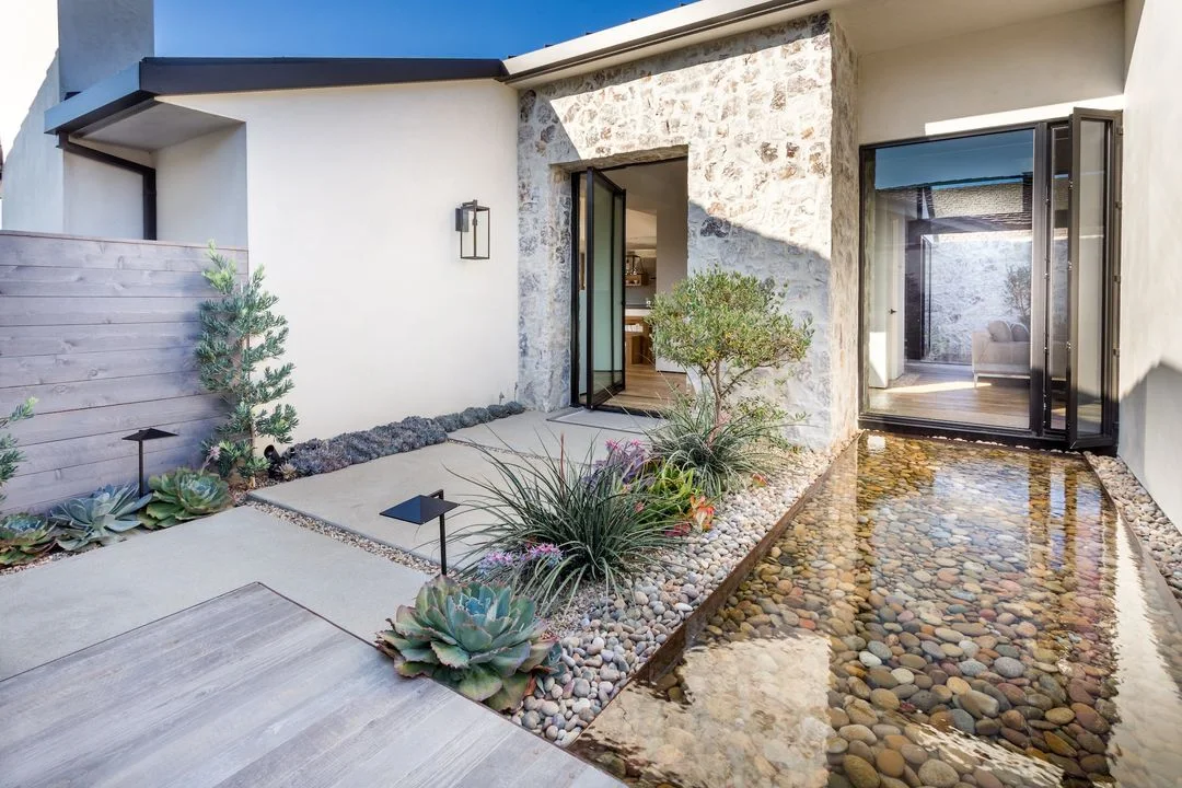 Contemporary Outdoor Living & Hardscape – Orange County – photo 5